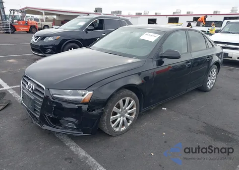 2013 Audi A4 2.0T Premium z USA, uszkodzony, nr VIN WAUAFAFL5DA177196